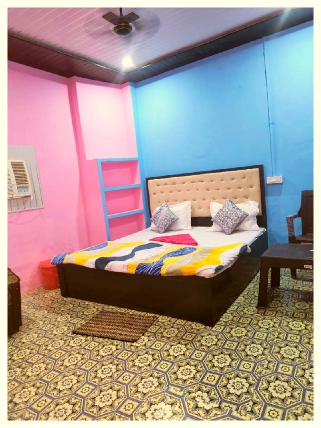 The Rainbo Premium Residency Near Kashi Vishwanath Temple - Assi Ghat &ganga River - Fully Air Conditioning - Free Wi-fi & Service - Premium Varanasi